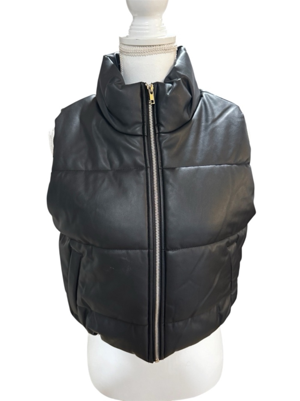 NWT Ambiance Outerwear black quilted puffer vest with high collar, zipper, M.